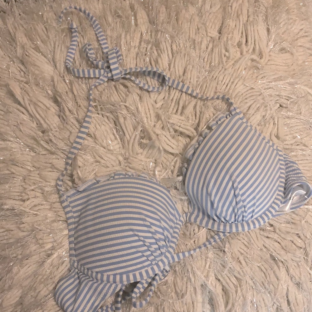 Cute striped H&M bikini top
